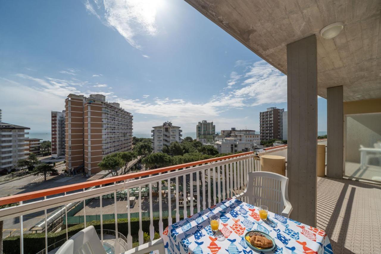 Residenza Puerto Do Sol Apartment Lignano Sabbiadoro Exterior photo