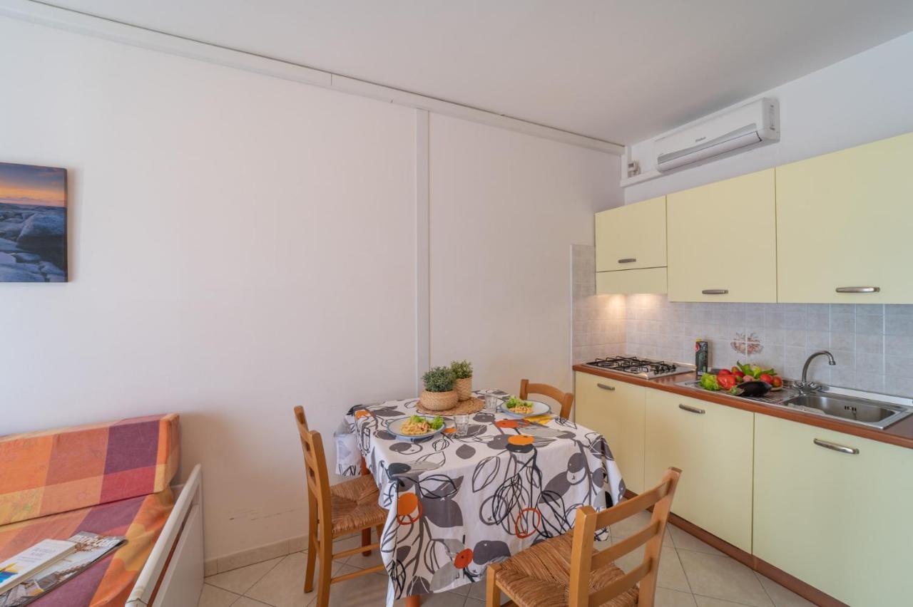 Residenza Puerto Do Sol Apartment Lignano Sabbiadoro Exterior photo