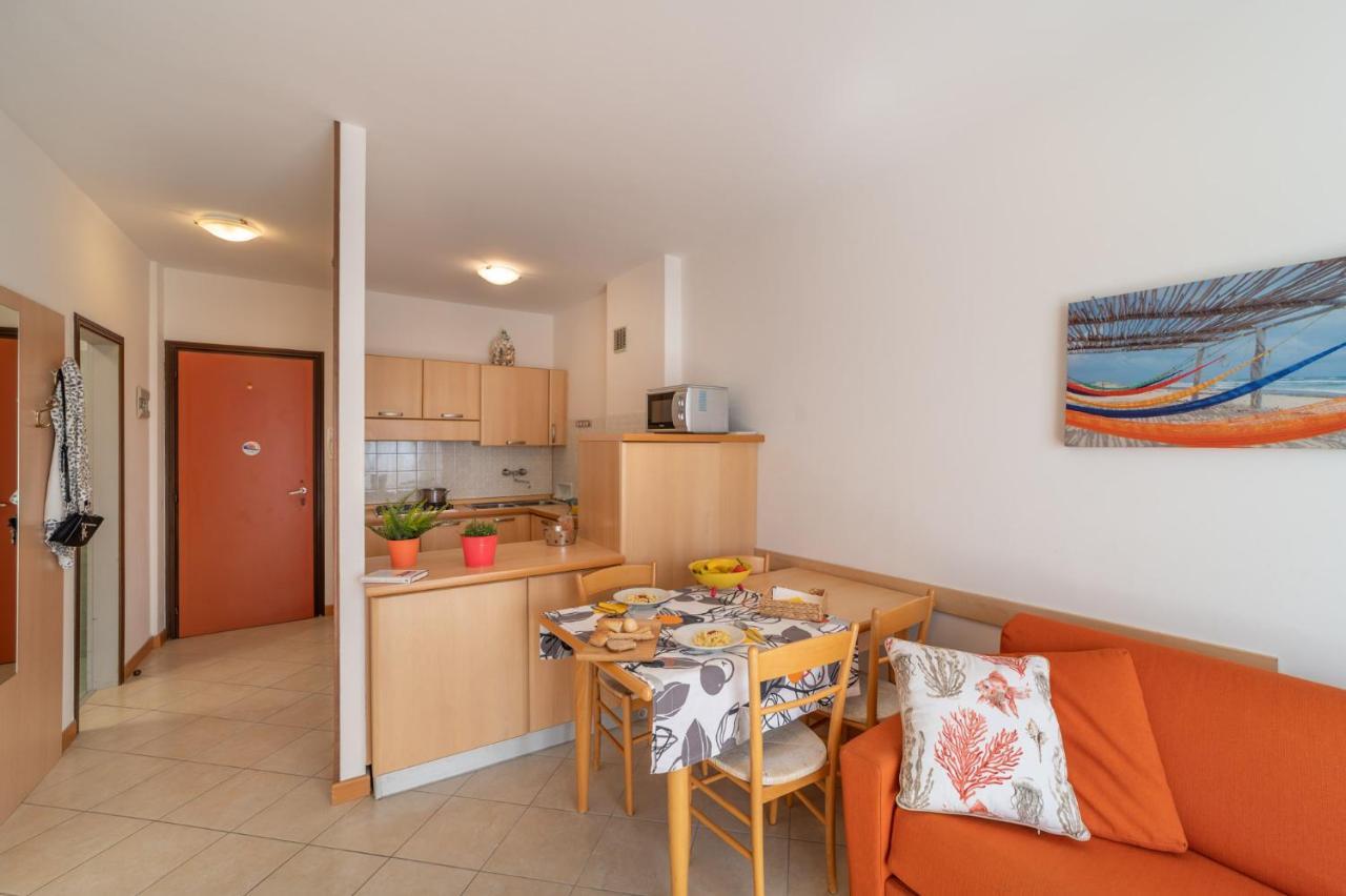 Residenza Puerto Do Sol Apartment Lignano Sabbiadoro Exterior photo
