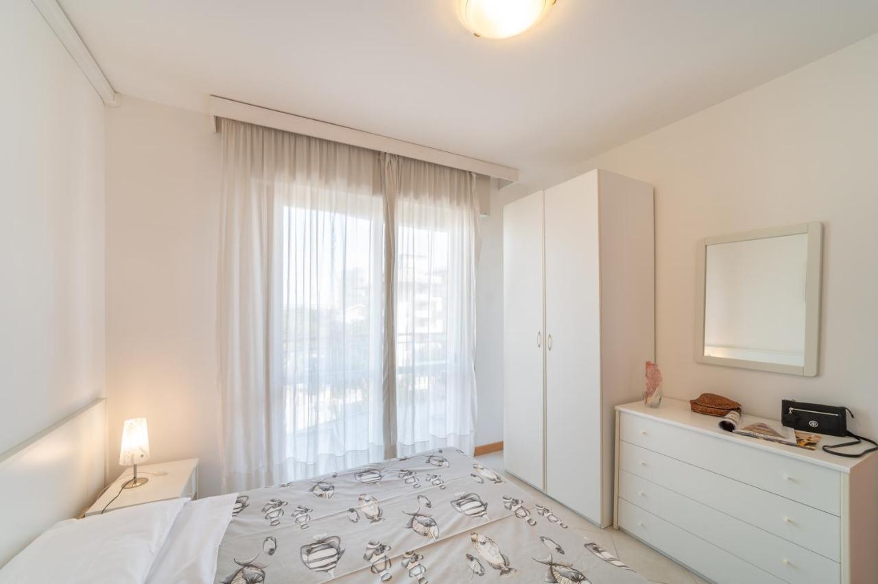 Residenza Puerto Do Sol Apartment Lignano Sabbiadoro Exterior photo